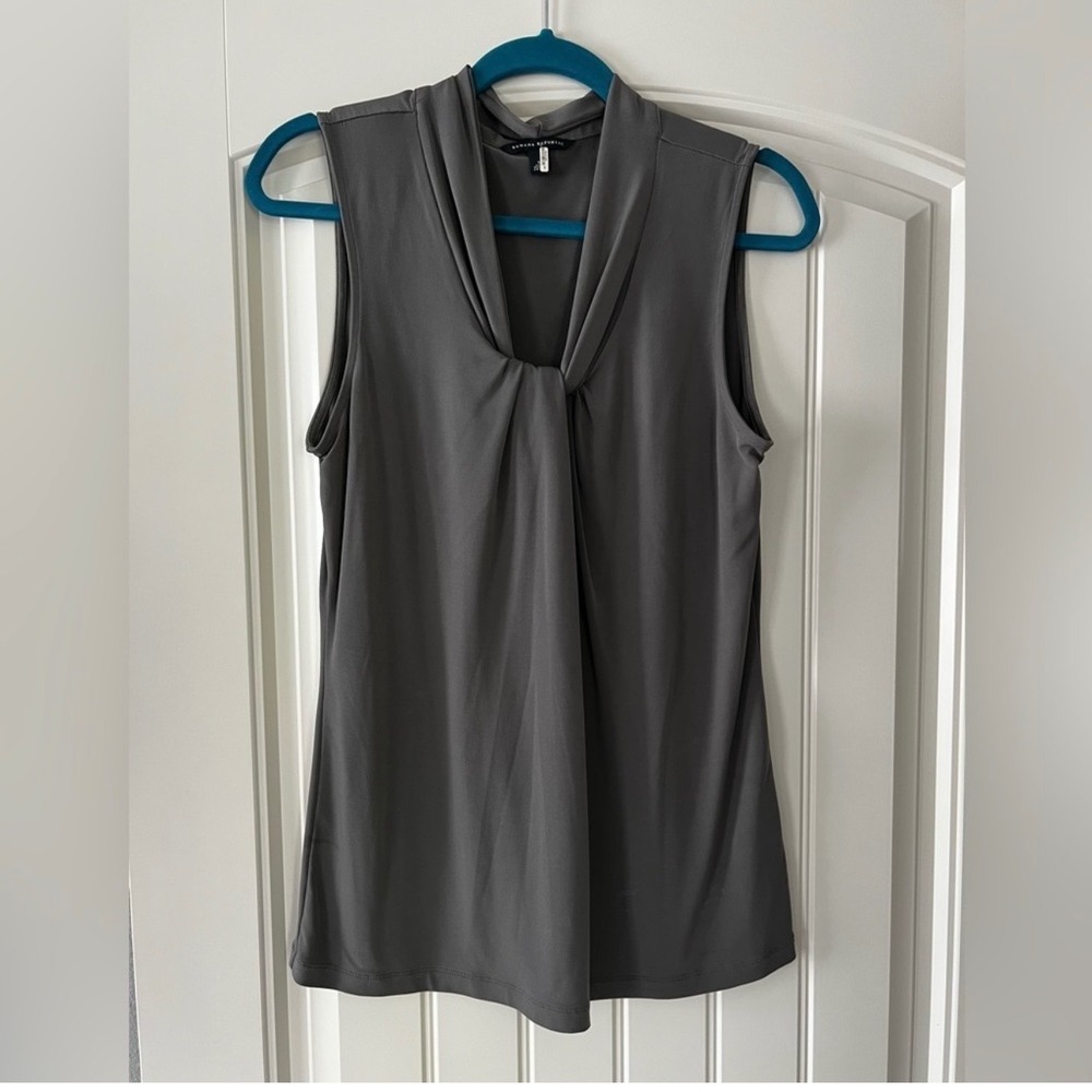 Workwear Minimalist Banana Republic Twist Neck Sleeveless Top Gray Small Career
